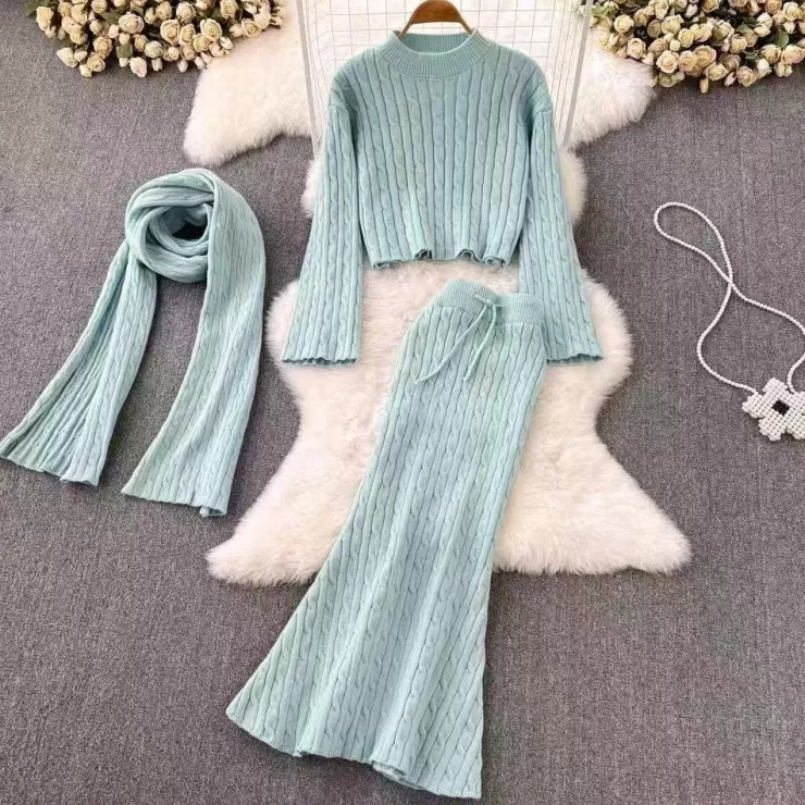 Winter Wear | Winter Co-Ords^Alamode By Akanksha Sal Luxe Winter Coord Set With Scarf