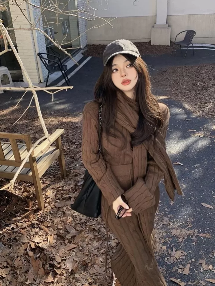 Co-Ords | Winter Wear^Alamode By Akanksha Tokyo Knitted 3PC Coord Set With Scarf- Luxe Collection