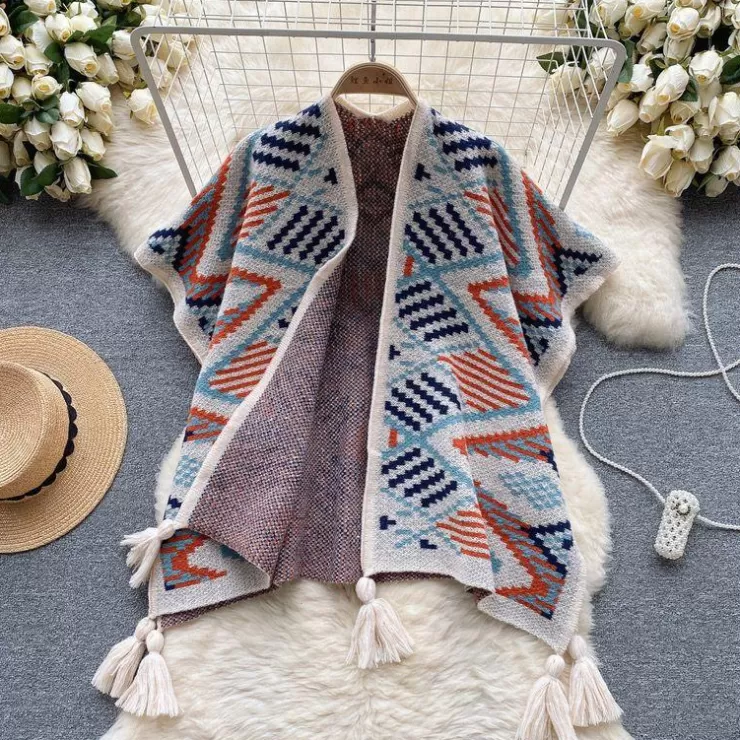Winter Wear | Jackets And Coats^Alamode By Akanksha Violetta Vintage Warm Knitted Capes