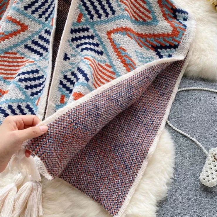 Winter Wear | Jackets And Coats^Alamode By Akanksha Violetta Vintage Warm Knitted Capes
